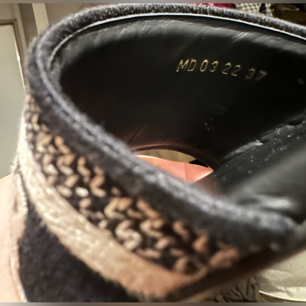 Christian Dior Slides - Picture 4 of 5